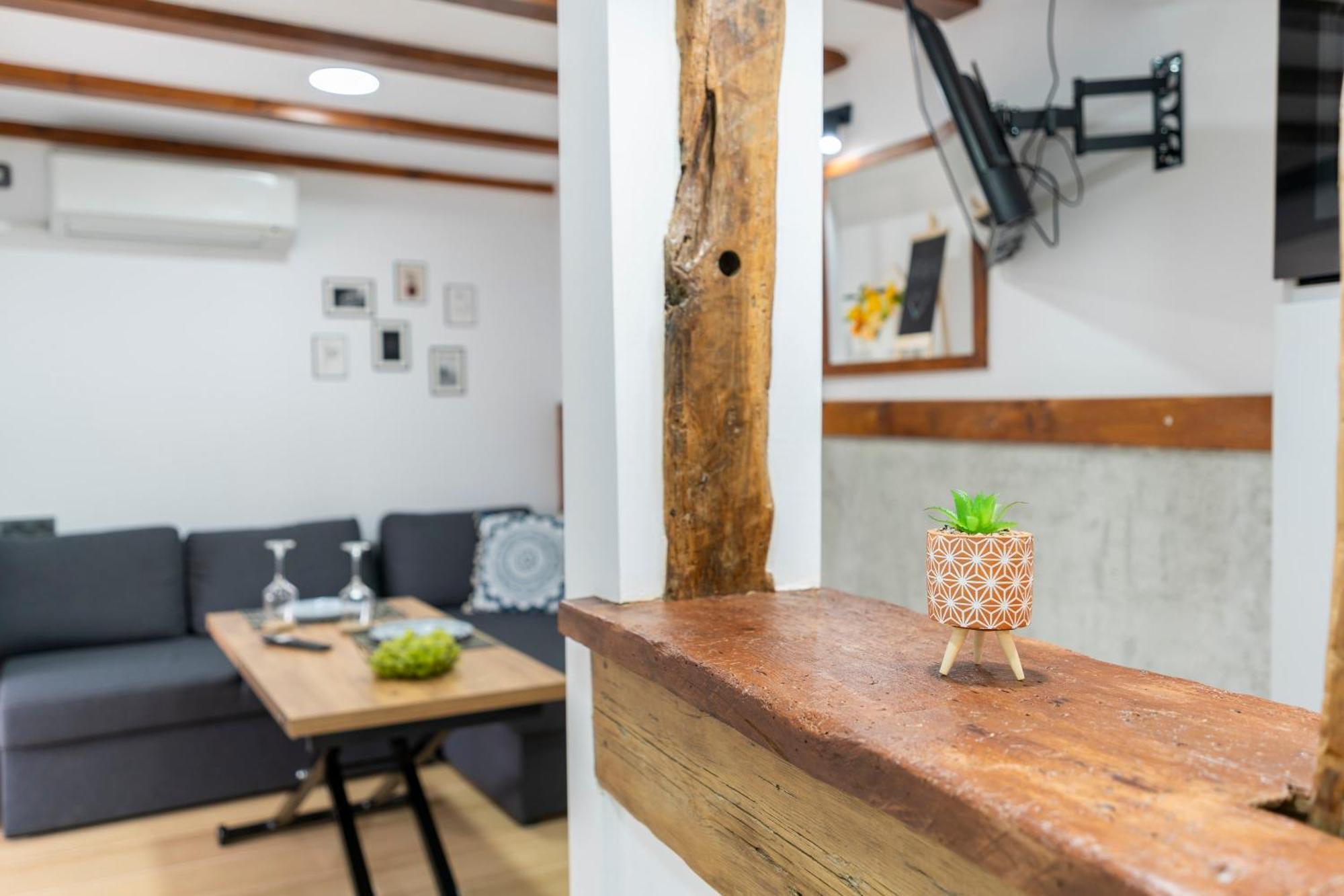 Bobevata Guest House - Floor 1 - Stunning View Old Town เวลีคอเทอร์โนโว ภายนอก รูปภาพ